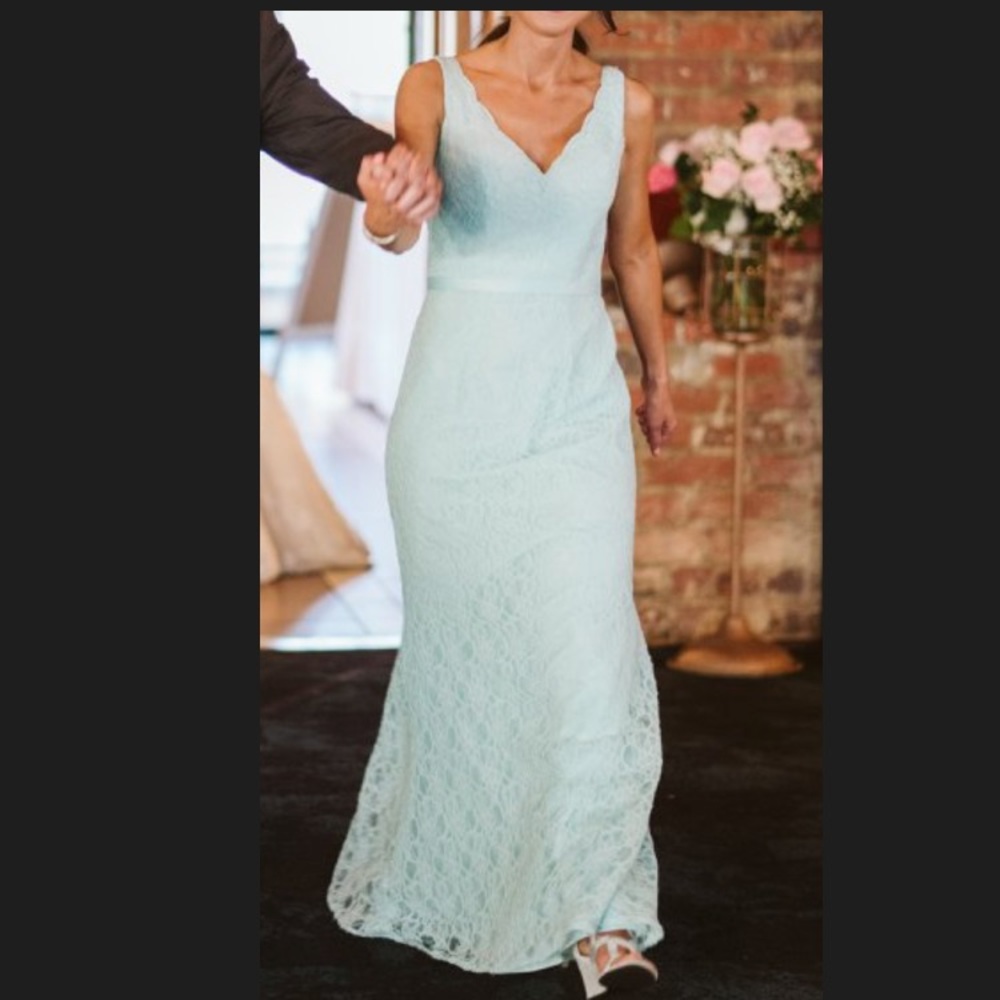 Beautiful dress perfect for a wedding